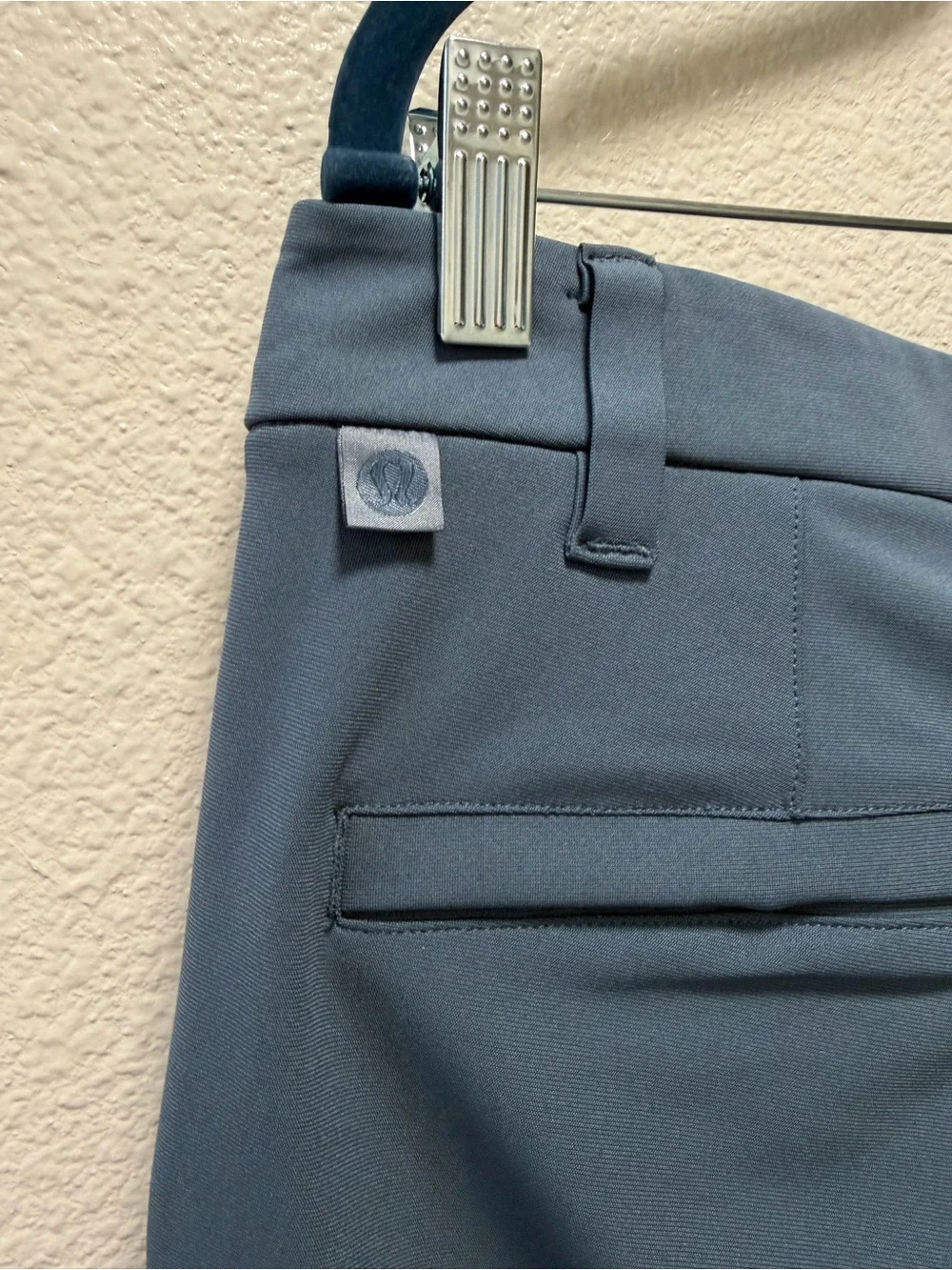 lululemon athletica Men's Slim Chinos in Navy Blue